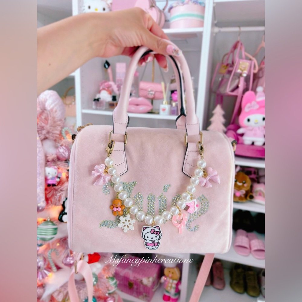Hello Kitty Pink Christmas Purse Chain